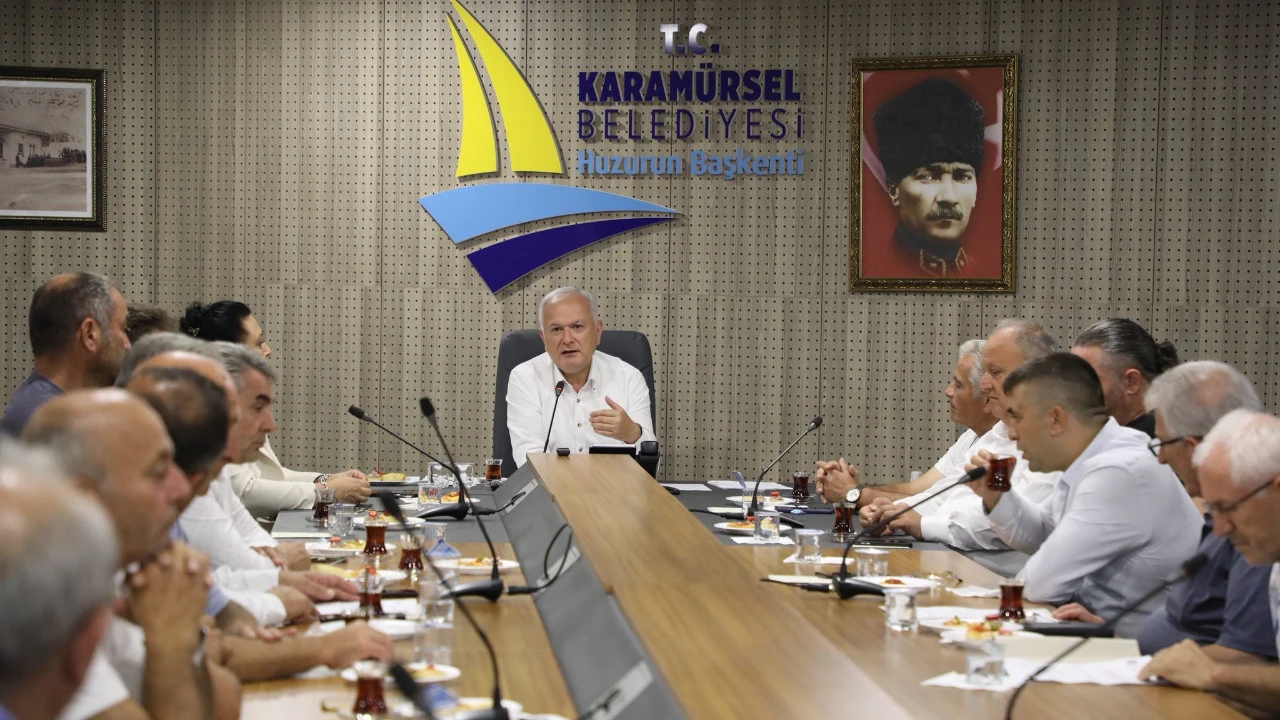Karamürsel Belediyesi'nin düzenlediği olağan meclis toplantısı yapıldı