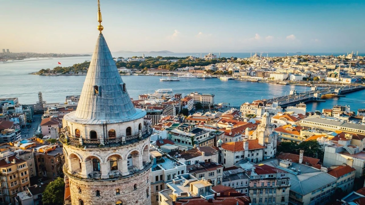 Sonbahar mı, yaz mı? İstanbul'da hava durumu şaşırtıyor! İşte 22 Eylül 2025 İstanbul hava durumu...