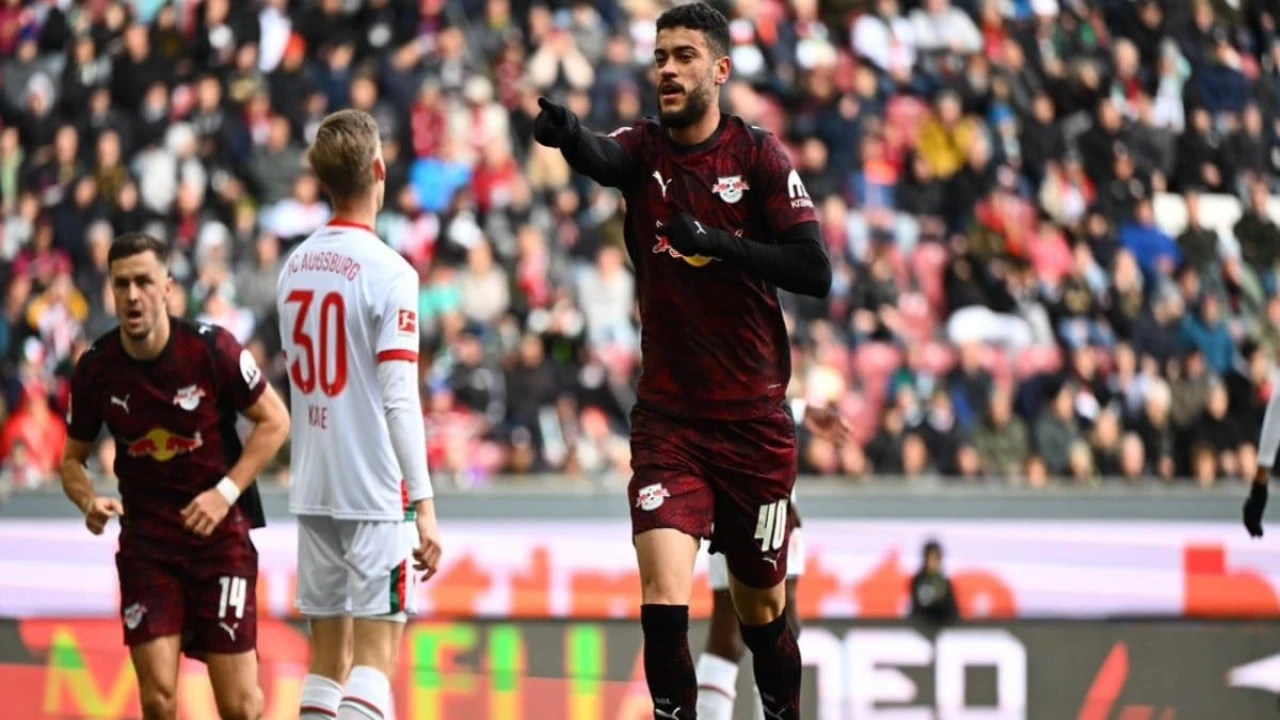 Leipzig, Augsburg'u 6-0 mağlup ederken eski Göztepeli Romulo fark yarattı.