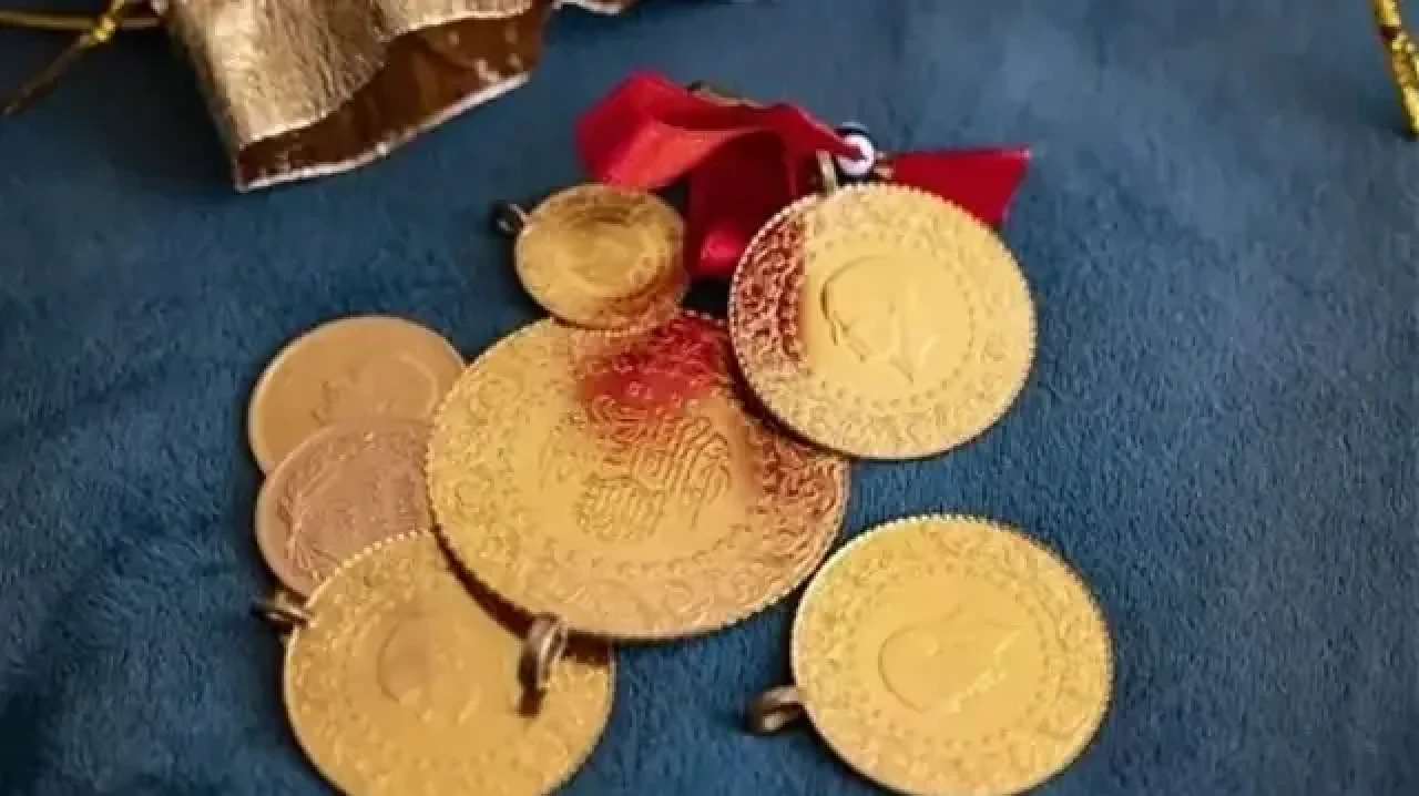 Altın Fiyatları Hızla Yükseliyor: Ons Başına 4.000 Doları Aşarak Rekor Kırdı