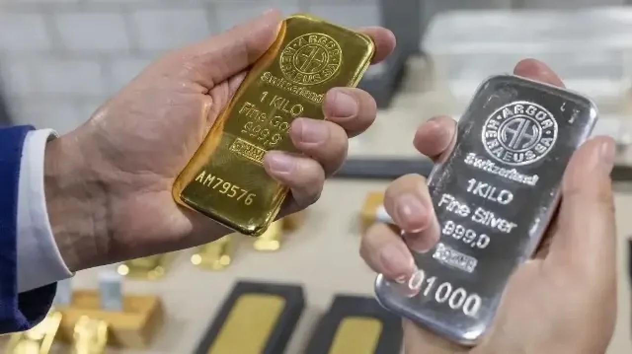 Altın ve gümüş birlikte zirveye tırmanıyor: Gram altın 7.000 TL'yi görebilir mi?
