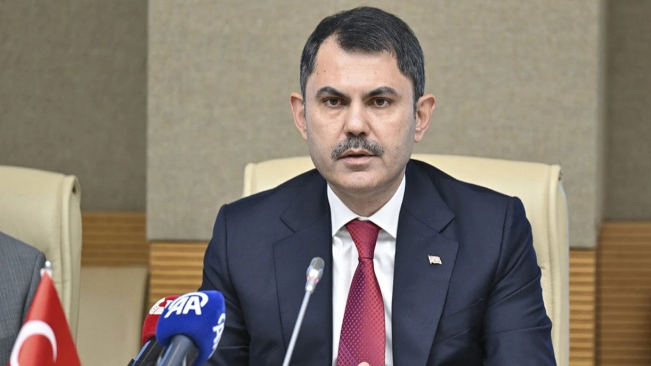 Bakan Kurum, Marmara Depremi'nden sonra 'Kentsel Dönüşüm' için adım attı.