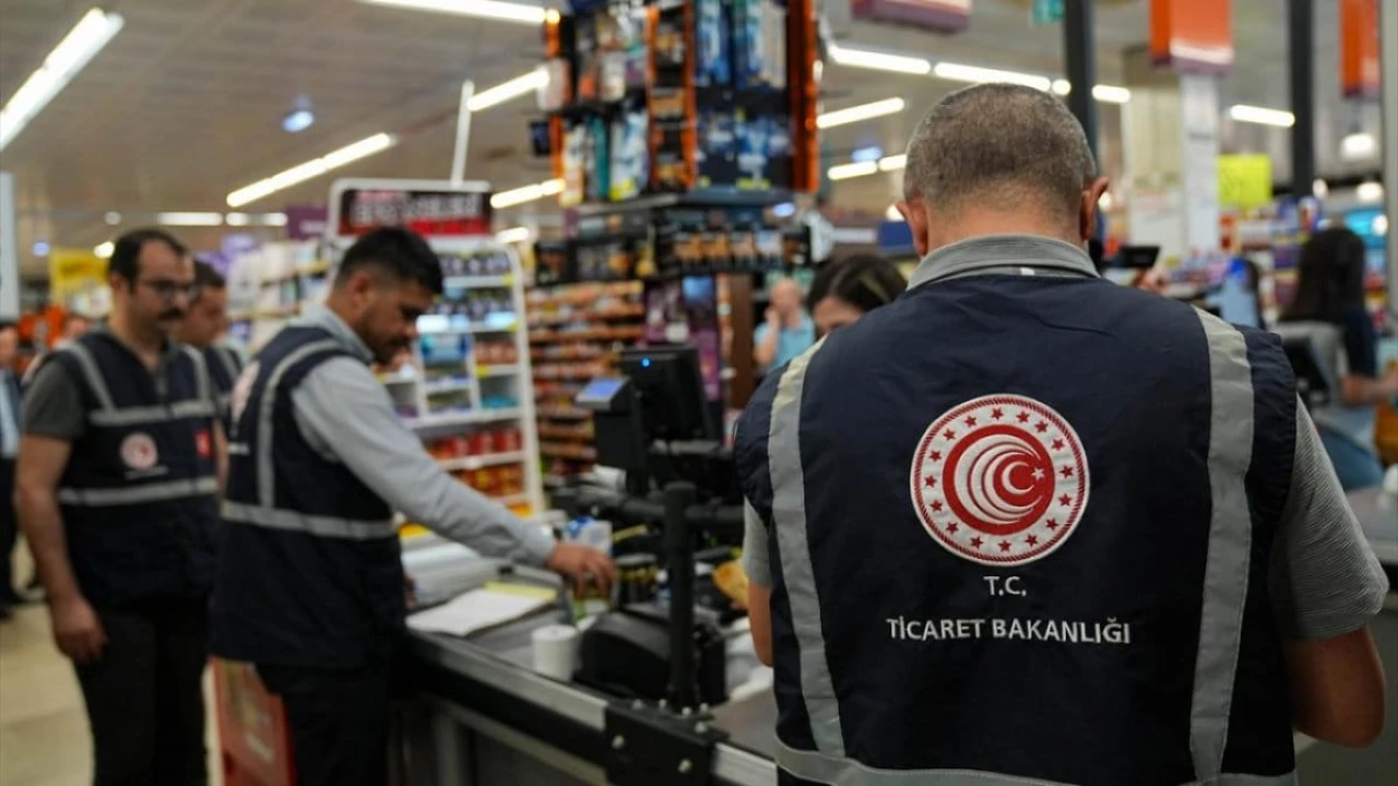 Fiyat Etiketi Yönetmeliği'nde Köklü Değişiklikler: Baklava ve Restoranlar Dahil Yeni Düzenlemeler Yürürlükte