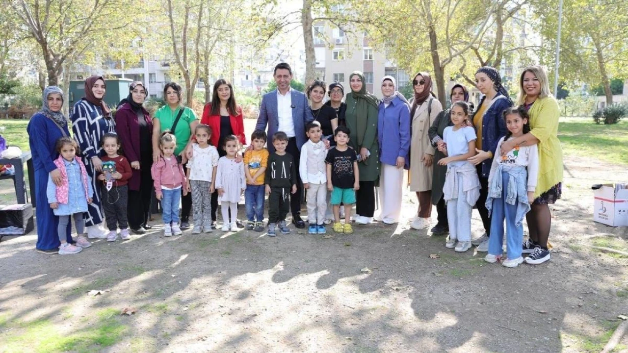 Başkan Önal, doğa sevgisini çocuklar ve annelerle paylaştı