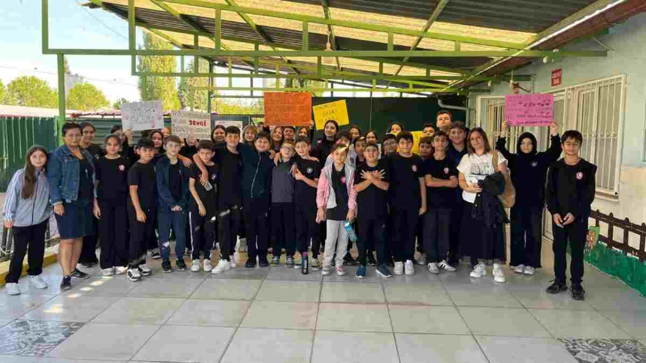 Canlar ortaokulu öğrencilerinden Hayvan Hakları Günü’nde anlamlı ziyaret