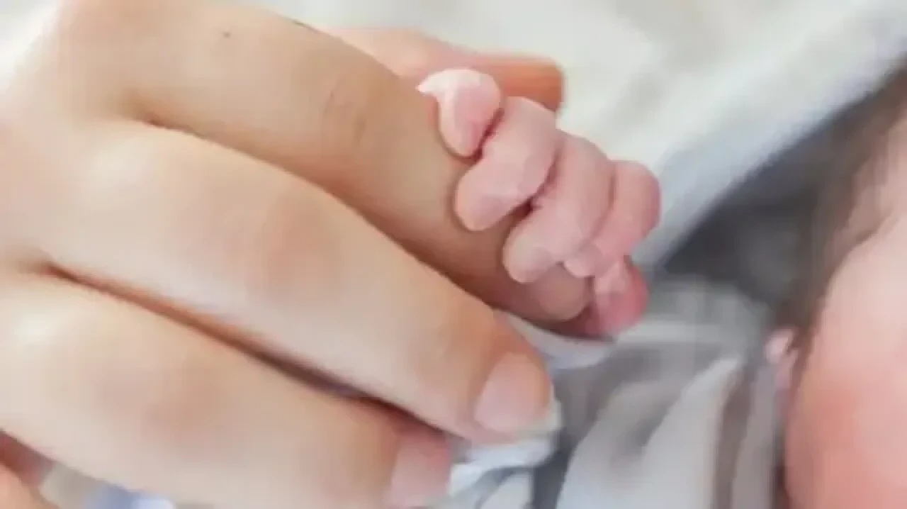 Doğum İzni Süresi 24 Haftaya Çıkarılıyor: İşçi ve Memur Anneler Arasındaki İzin Farkları Kaldırılıyor