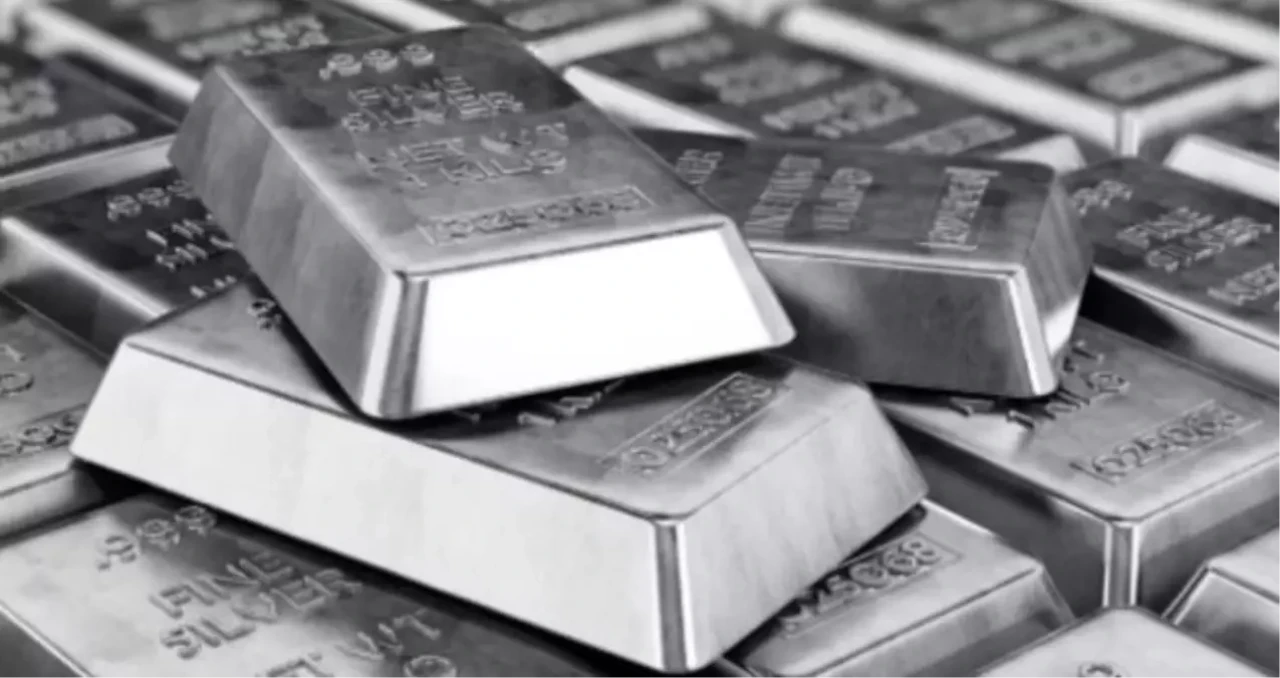 Gümüşte Yükseliş Devam Ediyor: Gümüş Fiyatları Rekor Seviyede! 14 Ekim'de 1 Gram Gümüş Ne Kadar Olacak? Yatırımcılar Gümüş Almalı mı?