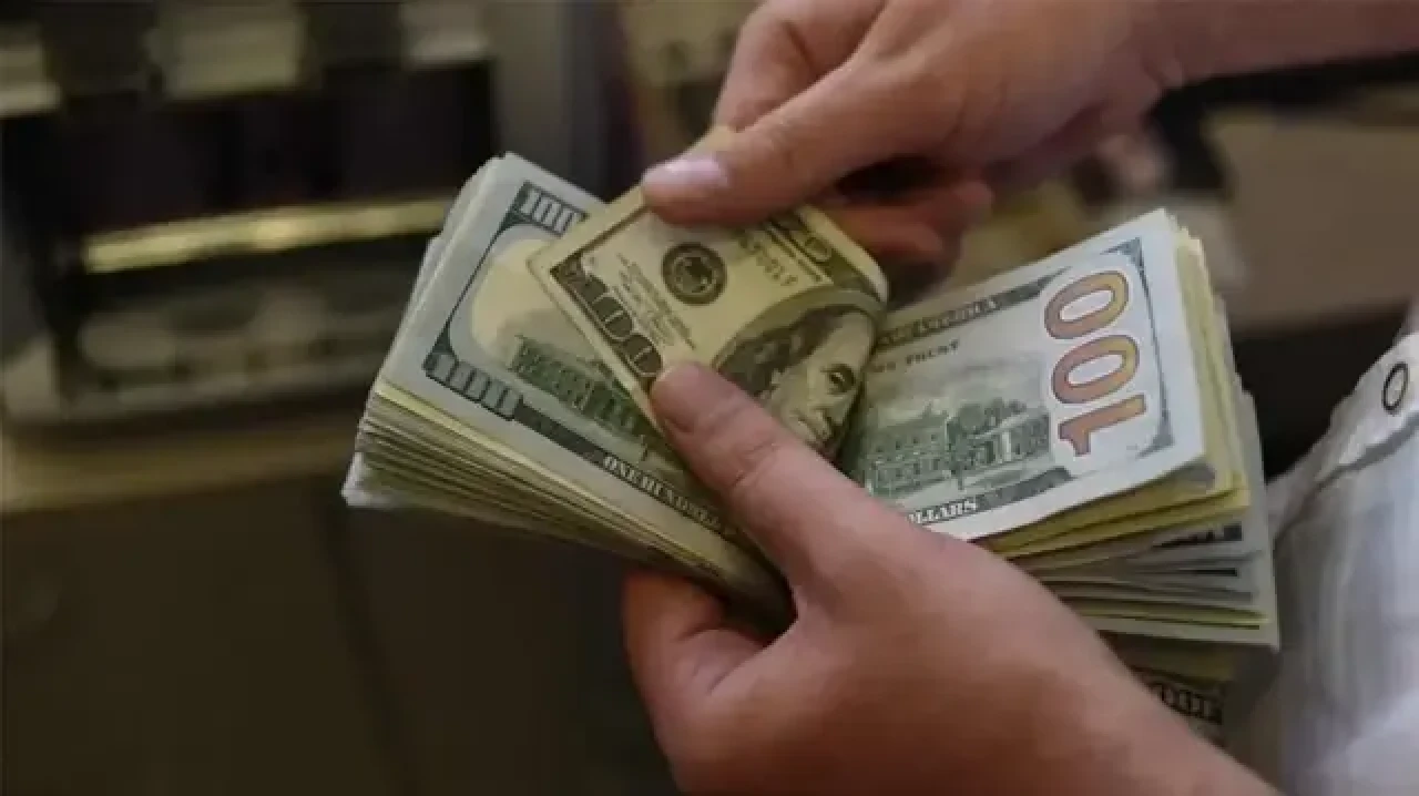 Döviz kurları son durumunu gözler önüne serdi! İşte 17 Ekim Cuma günü güncel dolar, Euro ve sterlin fiyatları