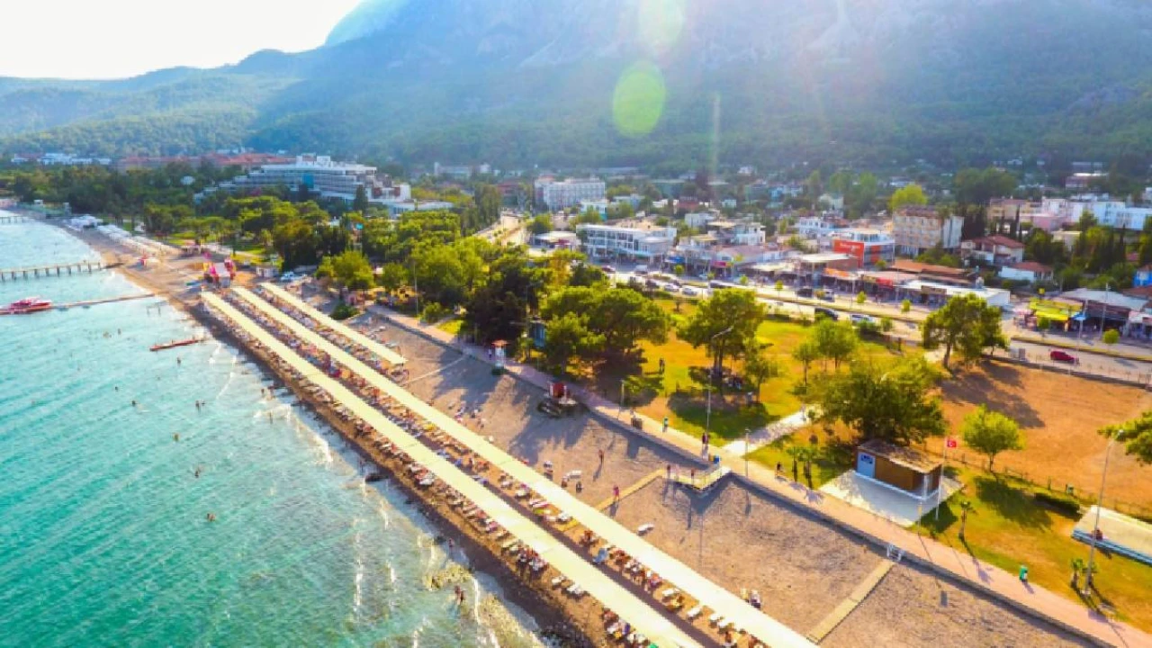 "Beldibi Mağarası: Binlerce Yıl Öncesine Işık Tutuyor"