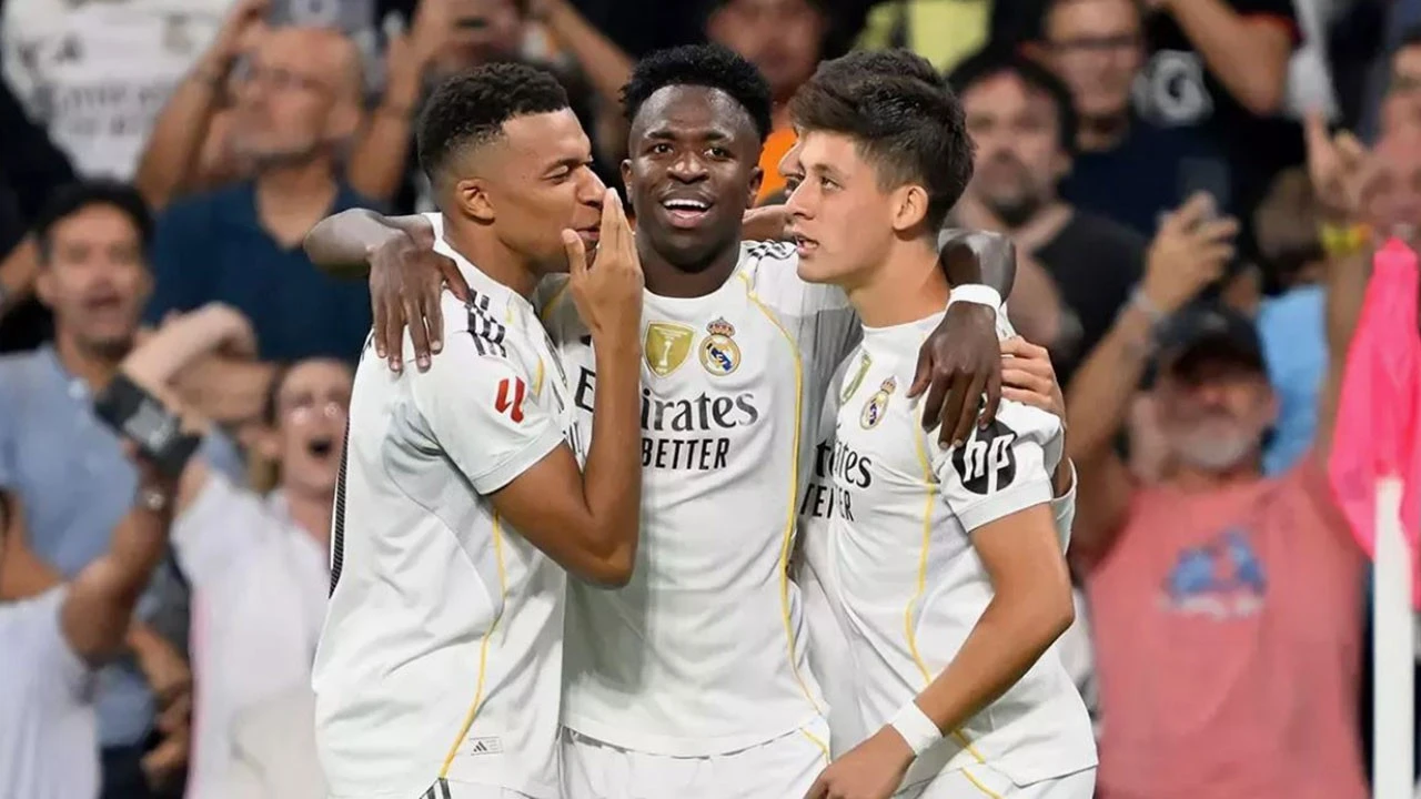 Real Madrid'in Genç Yıldızı Vinicius Junior'un İlişki Skandalı!
