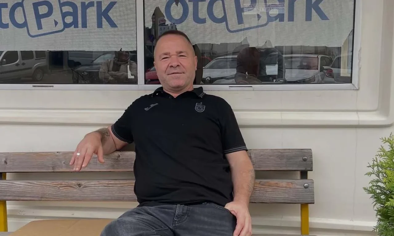 Trabzonspor Tribün Lideri Atatürk Paylaşımıyla Tepki Topladı ve Hesabını Kapattı