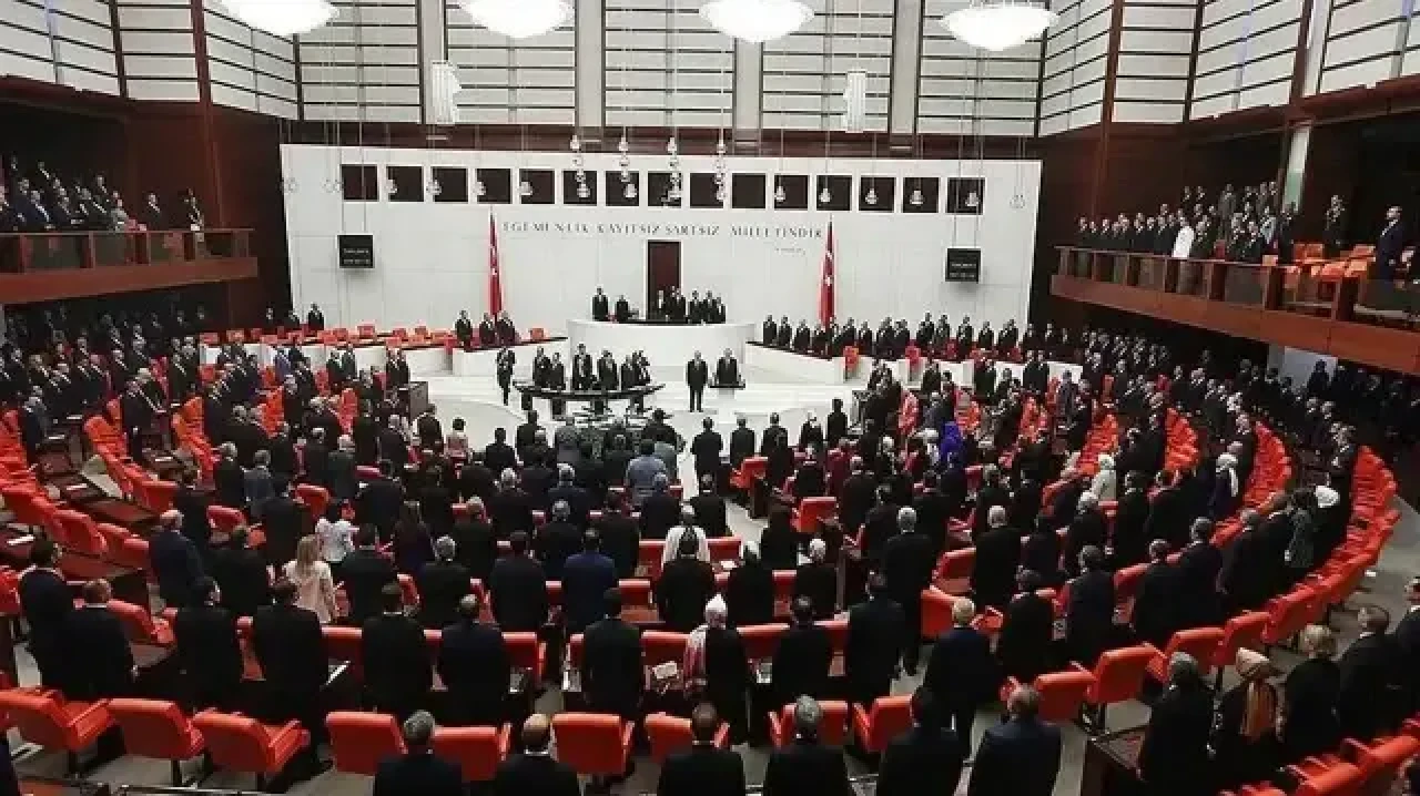 Yargı Paketi Son Durum: Yeni Düzenlemeler Meclis Gündeminde!
