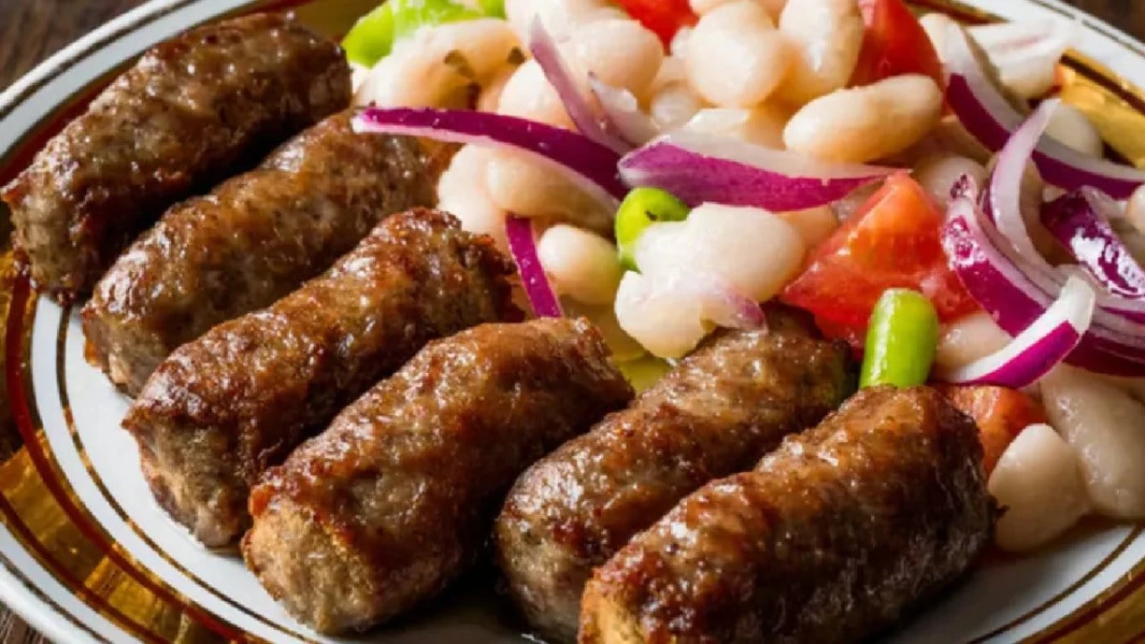 Bursa'ya has bir lezzet: Ev yapımı Orijinal İnegöl köftesi tarifiyle damaklar şenlenecek!
