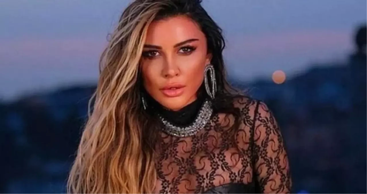 Ünlü sunucu Selen Görgüzel'in hayatı merak konusu oldu! Peki Selen Görgüzel kimdir, kaç yaşında, nereli ve kariyeri nasıl şekillendi?