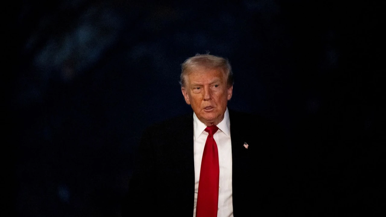 Trump intikam peşinde: Savaş kahramanını cezalandırmak için divanıharp sürecini başlattı