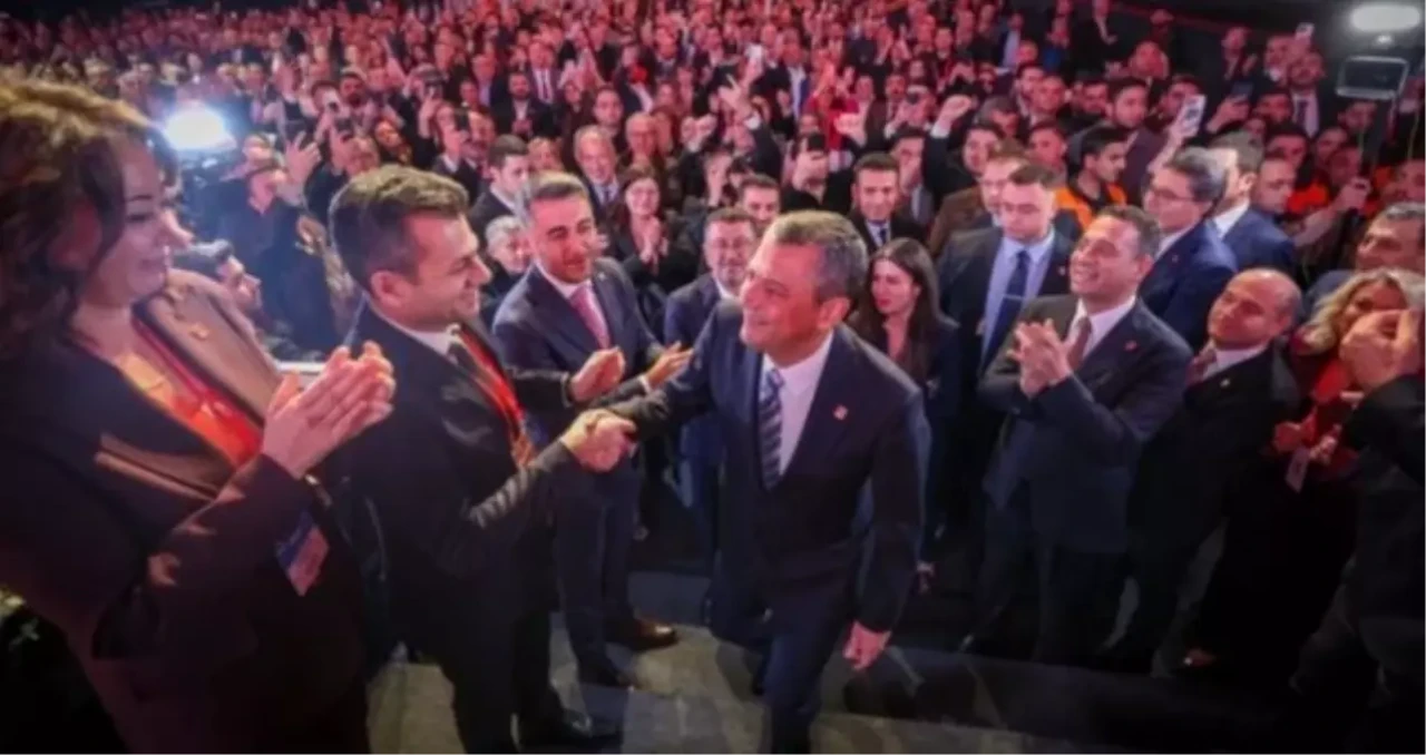 CHP'nin Yeni PM Anahtar Listesi Belli Oldu: İşte Parti Meclisi'ne Giren İsimler!