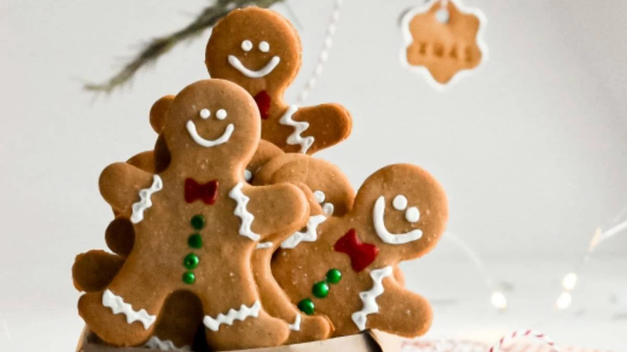 Ev Kokuları Arasında Kaybolacaksınız: Yepyeni Bir Lezzet Deneyimi - Geleneksel Zencefilli Kurabiye Tarifi