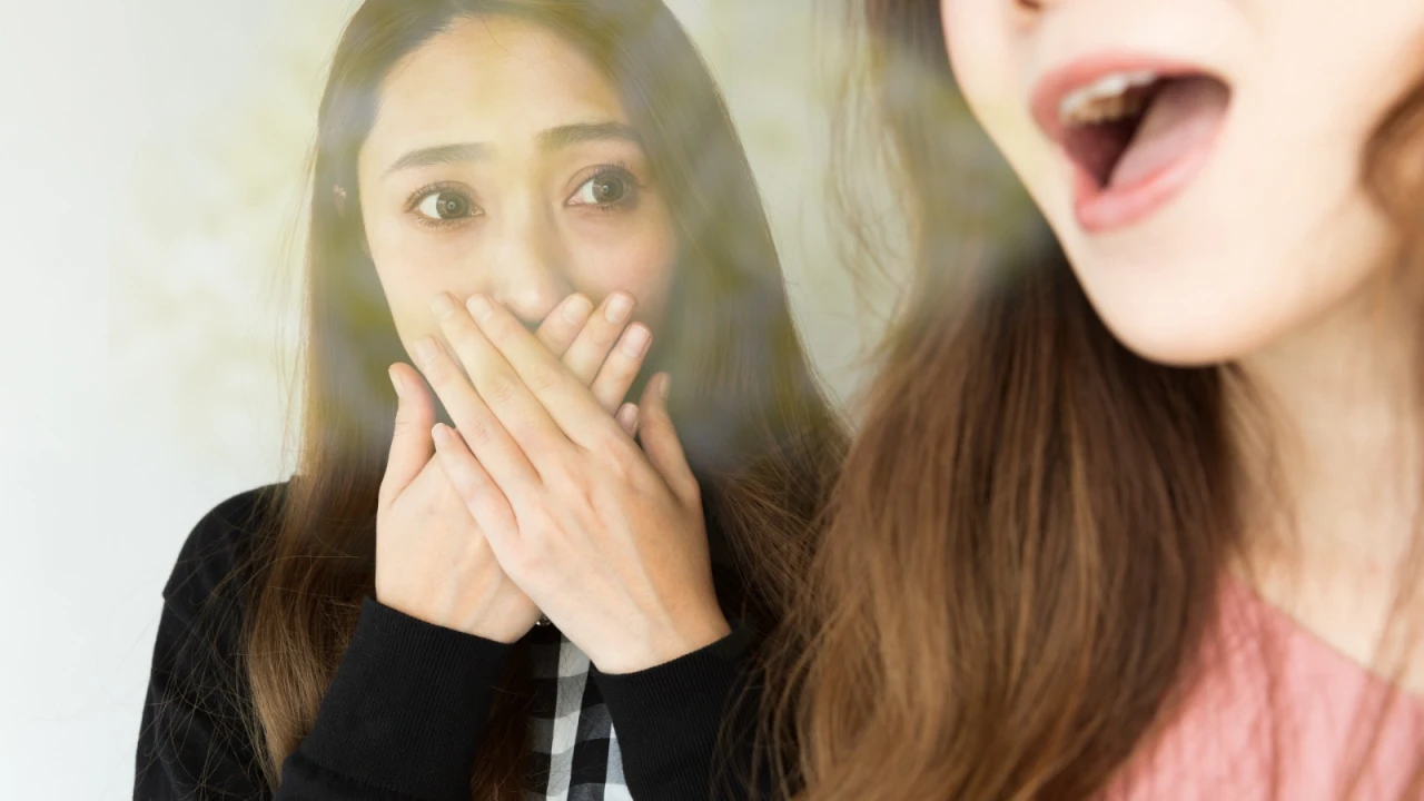 Yeni keşfedilen yöntemle ağız kokusunu sonsuza dek unutacaksınız! Mutfak içinizi ferahlatacak