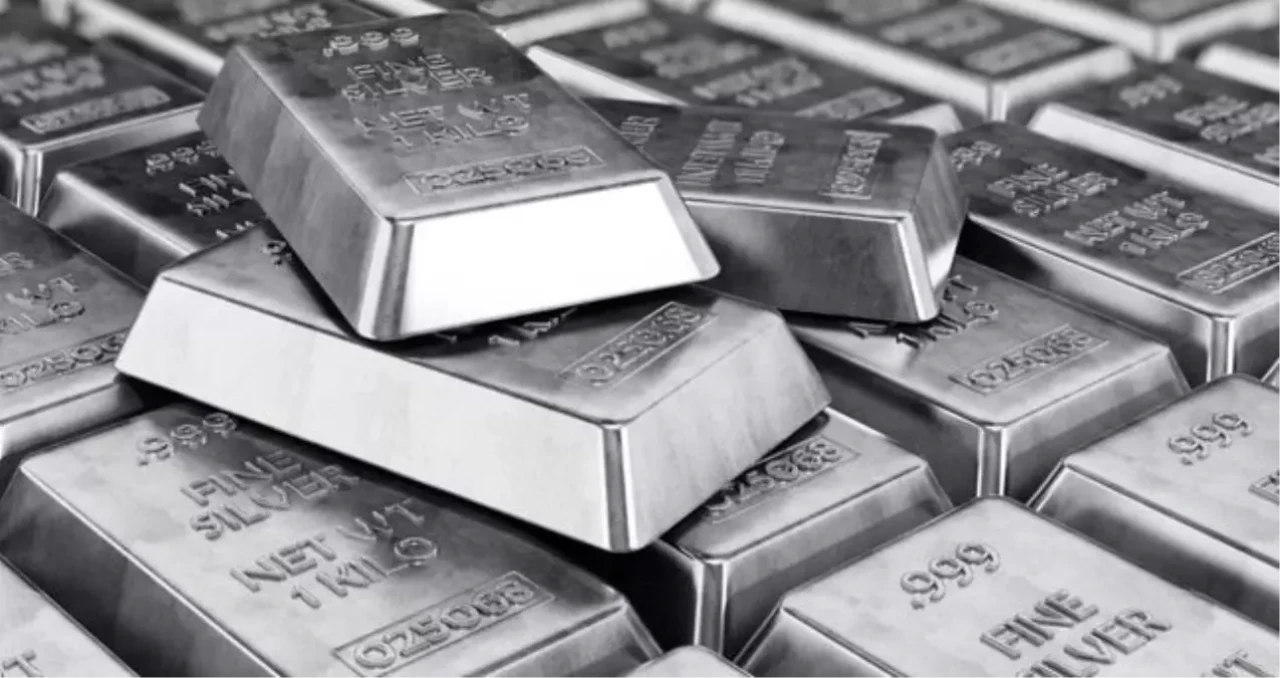 Gümüş fiyatları rekor seviyede! 12 Aralık'ta 1 gram gümüşün değeri arttı mı? Gümüş yatırımı yapmak için doğru zaman mı?
