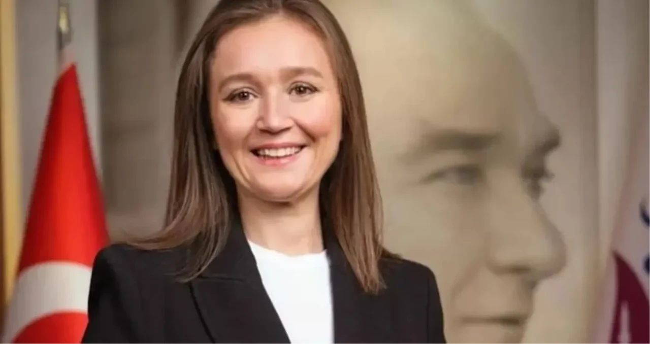 Şehzadeler Belediye Başkanı Gülşah Durbay'ın sağlık durumu merak konusu! Hastalığı hakkında detaylı bilgi verilmedi