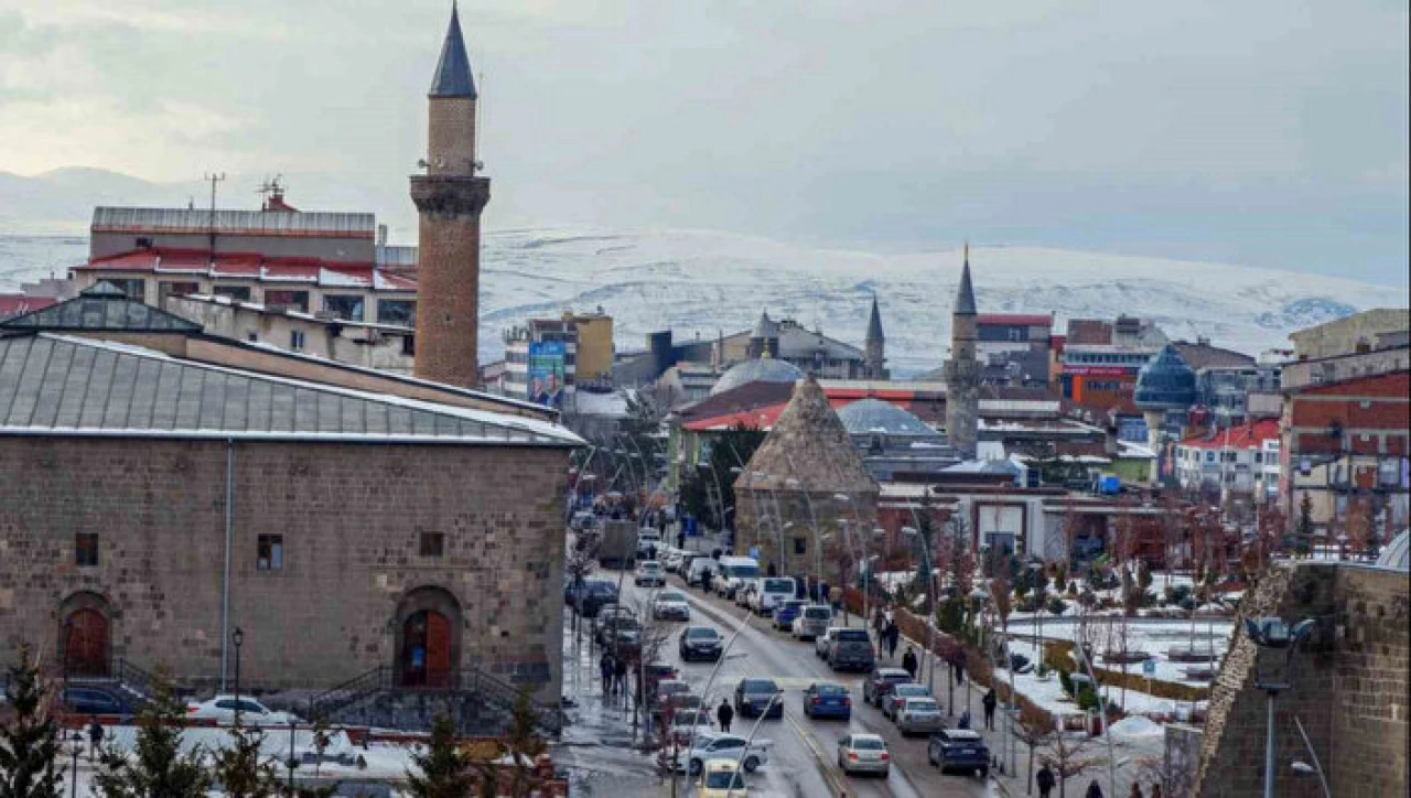 Erzurum'da Nüfus Azalışı Devam Ediyor: Yıllık Nüfus Artış Hızı -6,7 Olarak Gerçekleşti