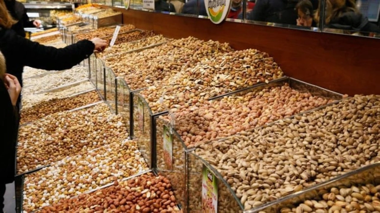 Kuruyemiş Haricindeki Yiyecekler Kilo Aldırıyor: Ekonomik ve Yerli Seçenekler Öne Çıkıyor