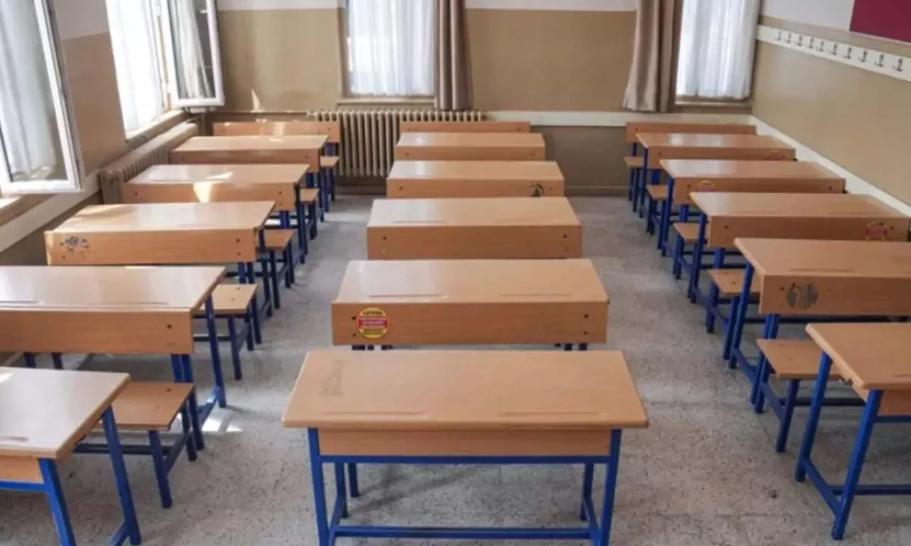 28 Mart okullar tatil mi? 2025 Ramazan Bayramı tatili 9 gün oldu mu?