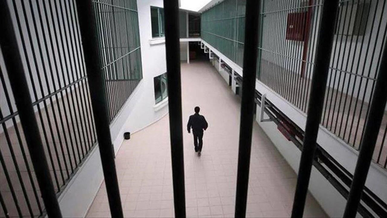 Adalet Bakanlığı duyurdu: Cezaevlerinde bayramda açık görüş yapılacak