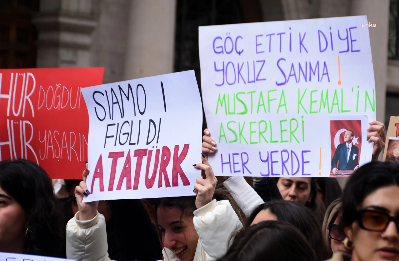 İtalya'daki Türk Gençlerinden İmamoğlu'na destek