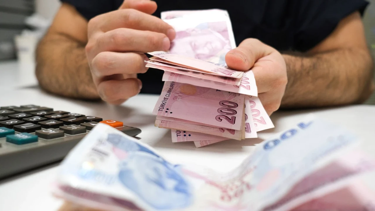 Emekliler promosyonu aceleye getirmesin! SGK Başmüfettişi İsa Karakaş uyardı: O tarihlerde rekor kıracak!