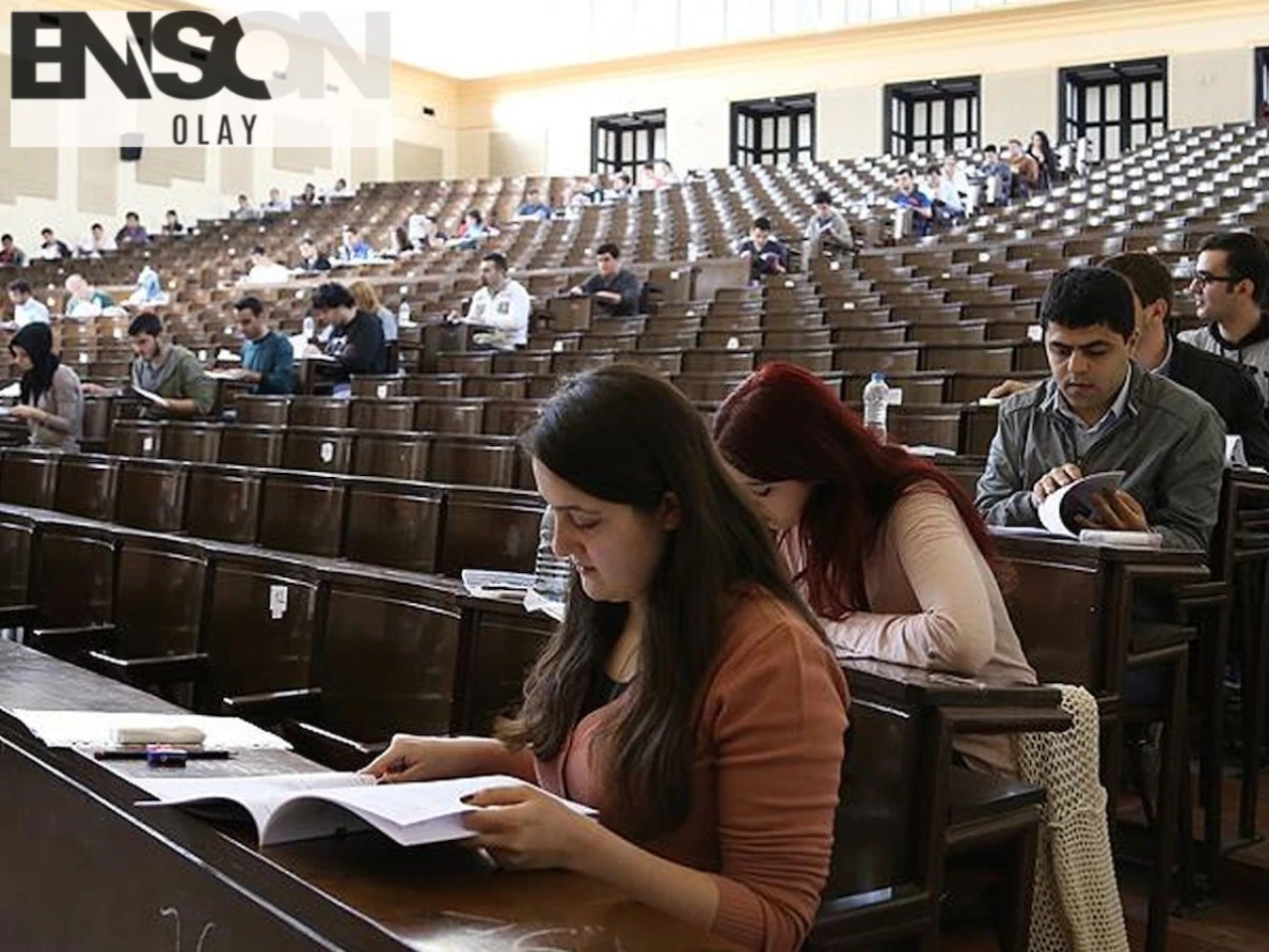 Üniversiteki kadın öğrenci oranı yüzde 53