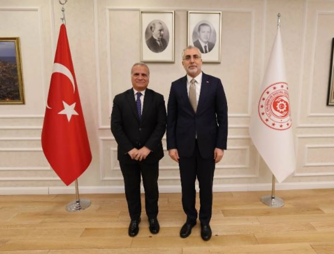 Çalışma ve Sosyal Güvenlik Bakanı Işıkhan, İtalya'nın Ankara Büyükelçisi Marrapodi'yle bir araya geldi