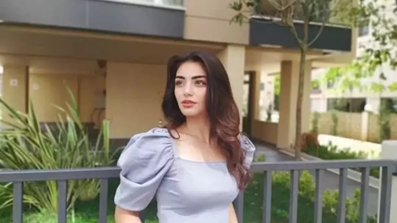 Aslıhan Karalar Kimdir ? Aslıhan Karalar Kaç Yaşında ? Aslıhan Karalar Nereli ? Aslıhan Karalar Hayatı ?