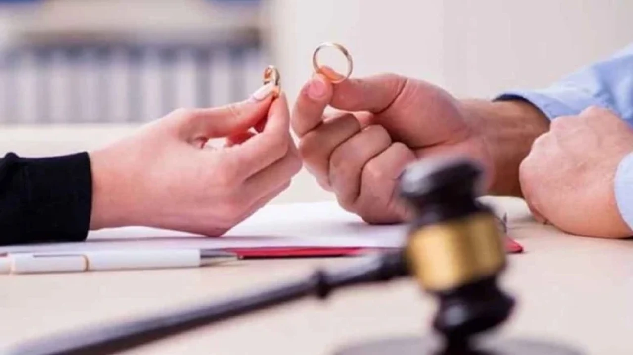 Çiftlerin boşanıp boşanmayacağını yüzlerine bakıp söylüyor: Tek bir işaret yetiyor, %93,6 oranında tutuyor