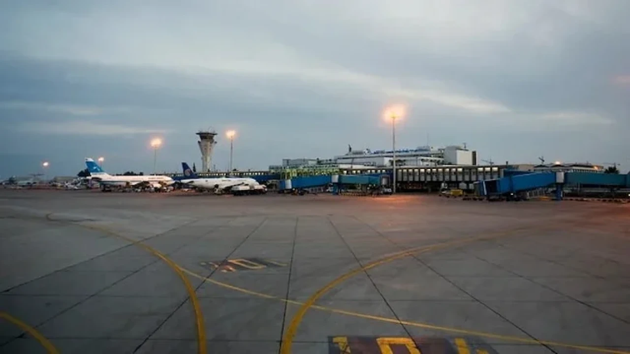 13 yıl sonra ilke kez, iki ülke arasında uçak sefere gerçekleşti