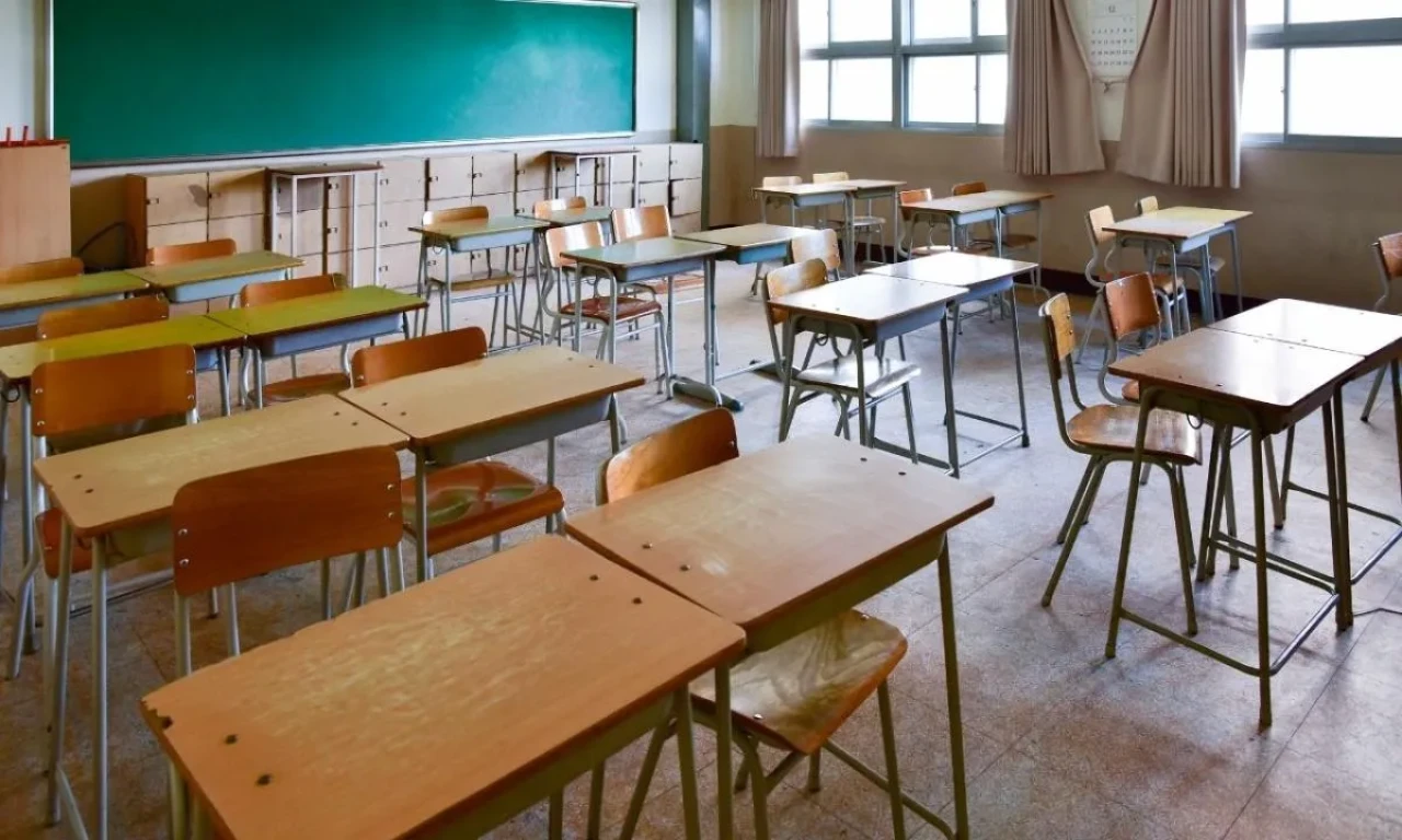 7 Nisan'da okullar 3 ders mi? Pazartesi günü okullar kaç ders?