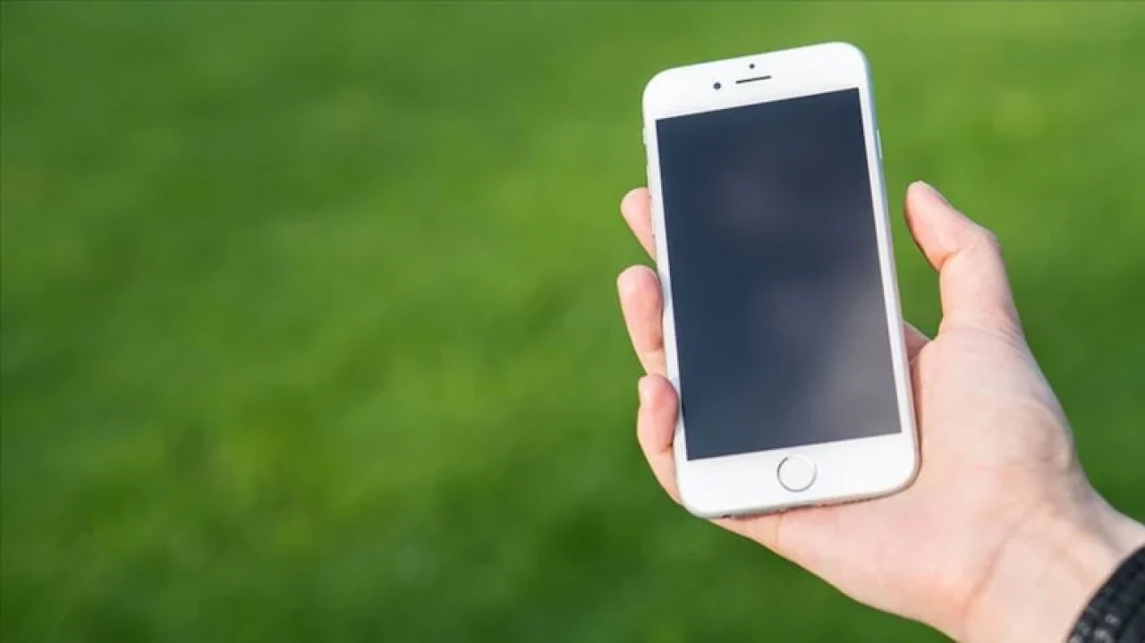 Türkiye'deki milyonlarca akıllı telefon kullanıma kapatılacak