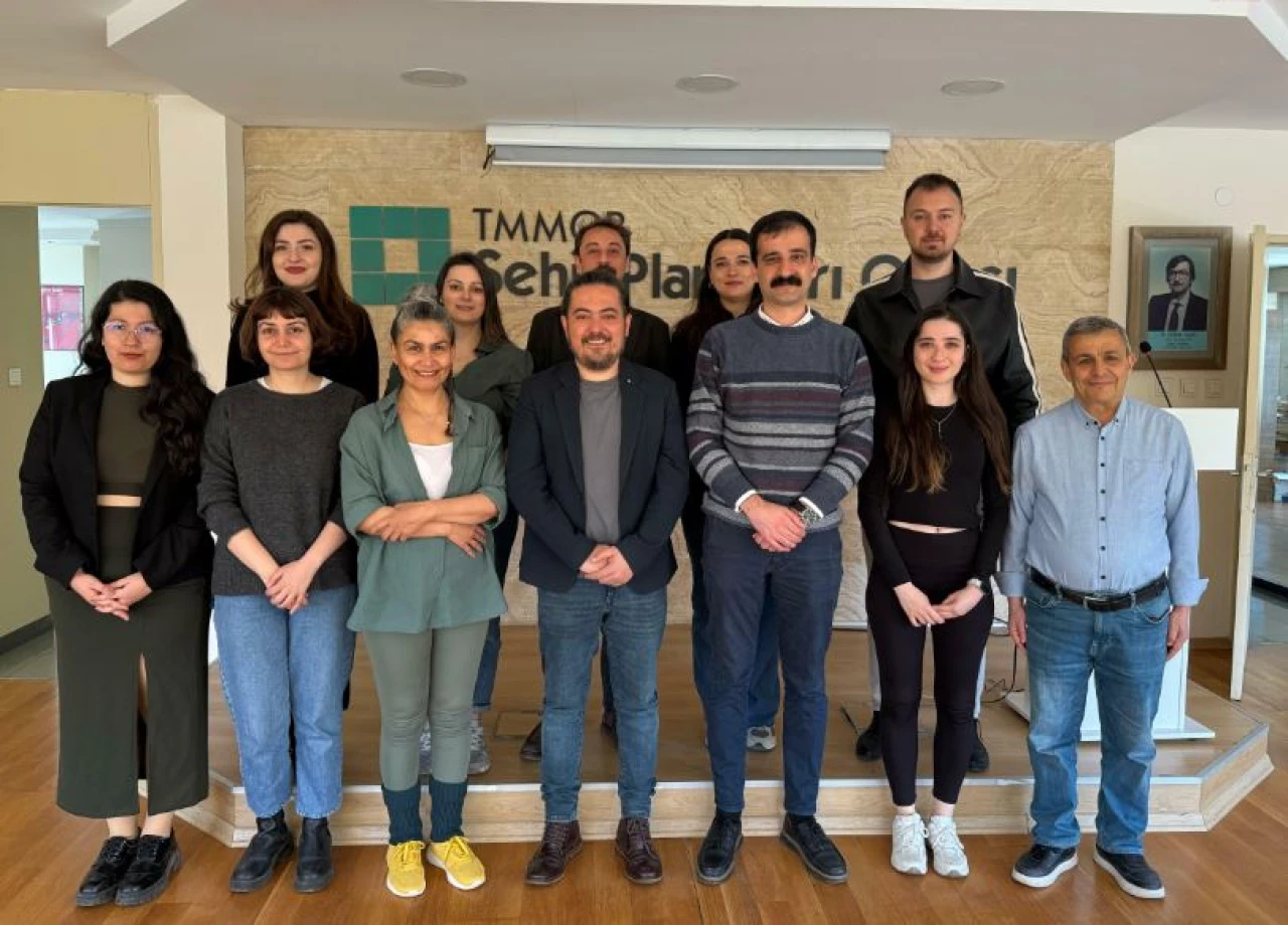 Şehir Plancıları Odası ve DİSK Sosyal-İş arasında TİS imzalandı... İmge Yaman: İstanbul Sözleşmesi, TİS'in eki niteliğinde
