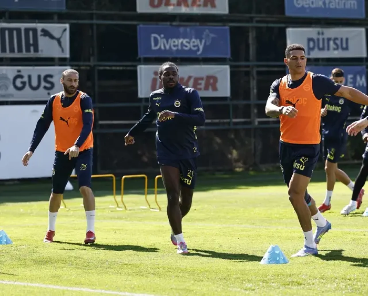 Fenerbahçe, Trabzonspor Maçı için Antrenmanlara Devam Ediyor