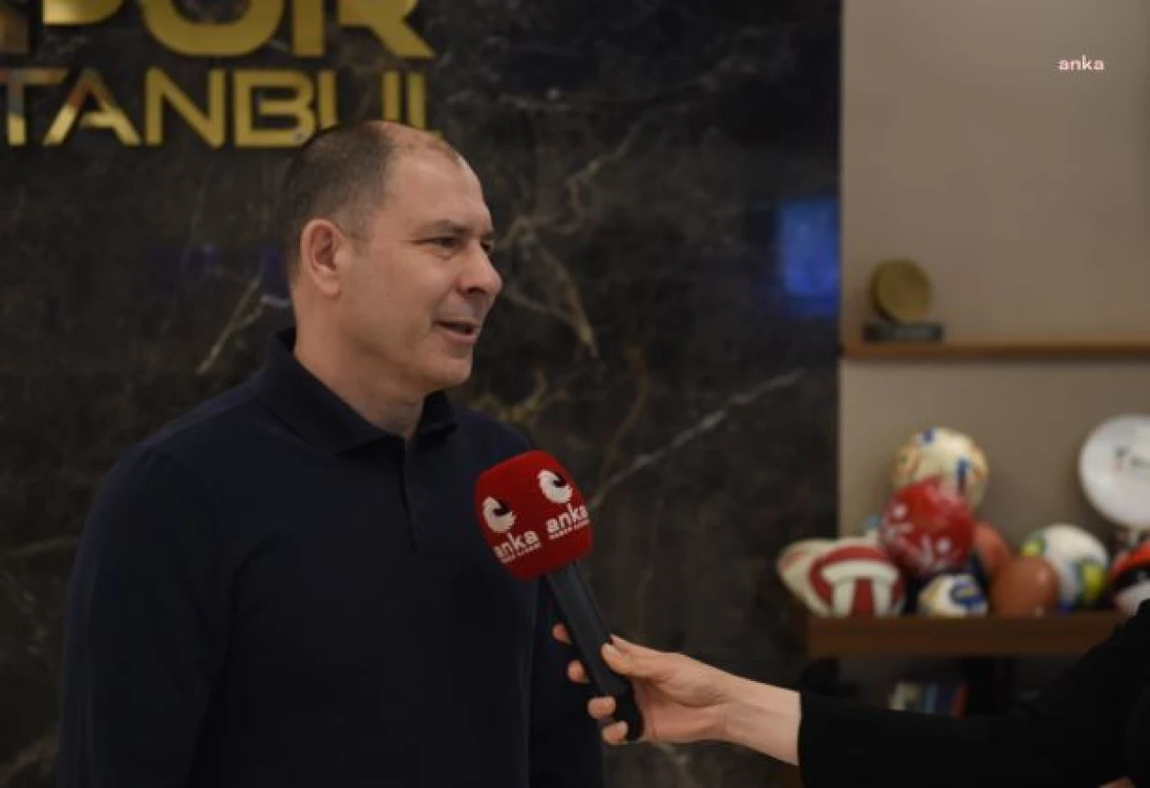 20'nci İstanbul Yarı Maratonu’na rekor katılım...Renay Onur: “Türkiye’de ilk kez 10 kilometrelik bir yarışta 10 binin üzerinde kayıt yapıldı”