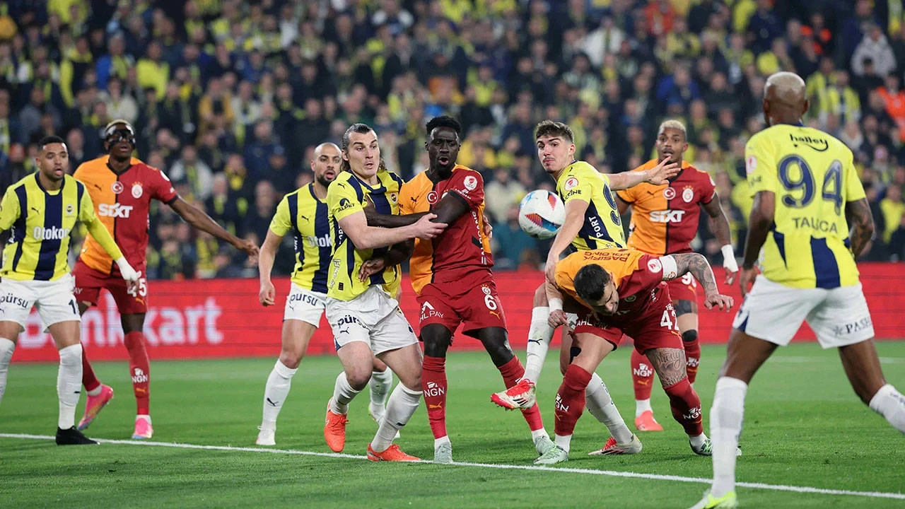 Galatasaray Fenerbahçe arası puan farkı kaç? Süper Lig 31. hafta puan durumu (Güncelleniyor)