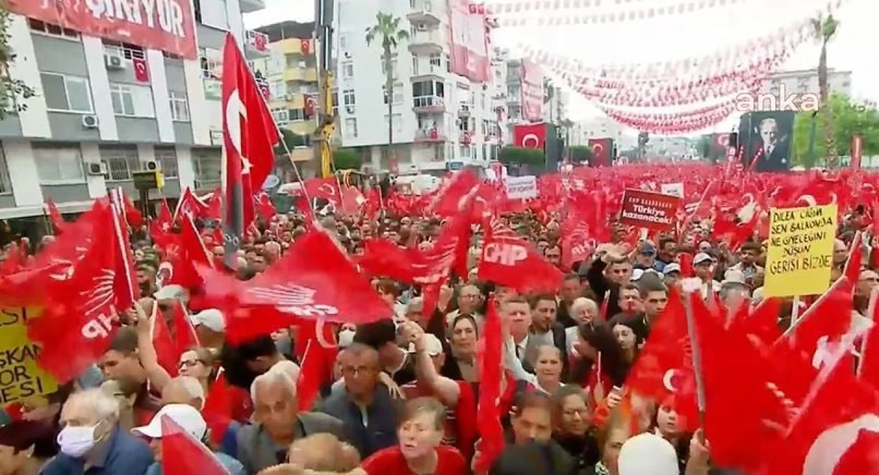 CHP'nin Mersin mitingi başladı: "CHP'li belediyeler iktidarı sarsıyor"