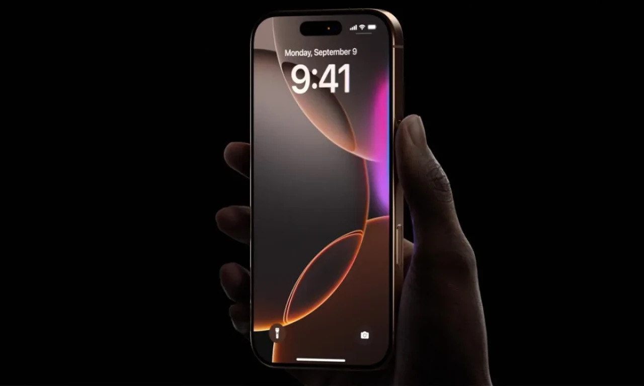 İPhone fiyatları uçuşa mı geçiyor? Trump’ın vergileri Apple’ı vurabilir!