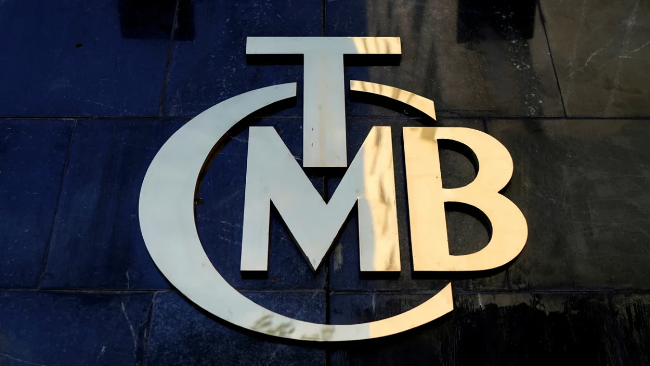 TCMB Anketi: Piyasa Enflasyon Beklentisi Yükseldi, Döviz Kuru ve Büyüme Tahminleri Sabit Kaldı