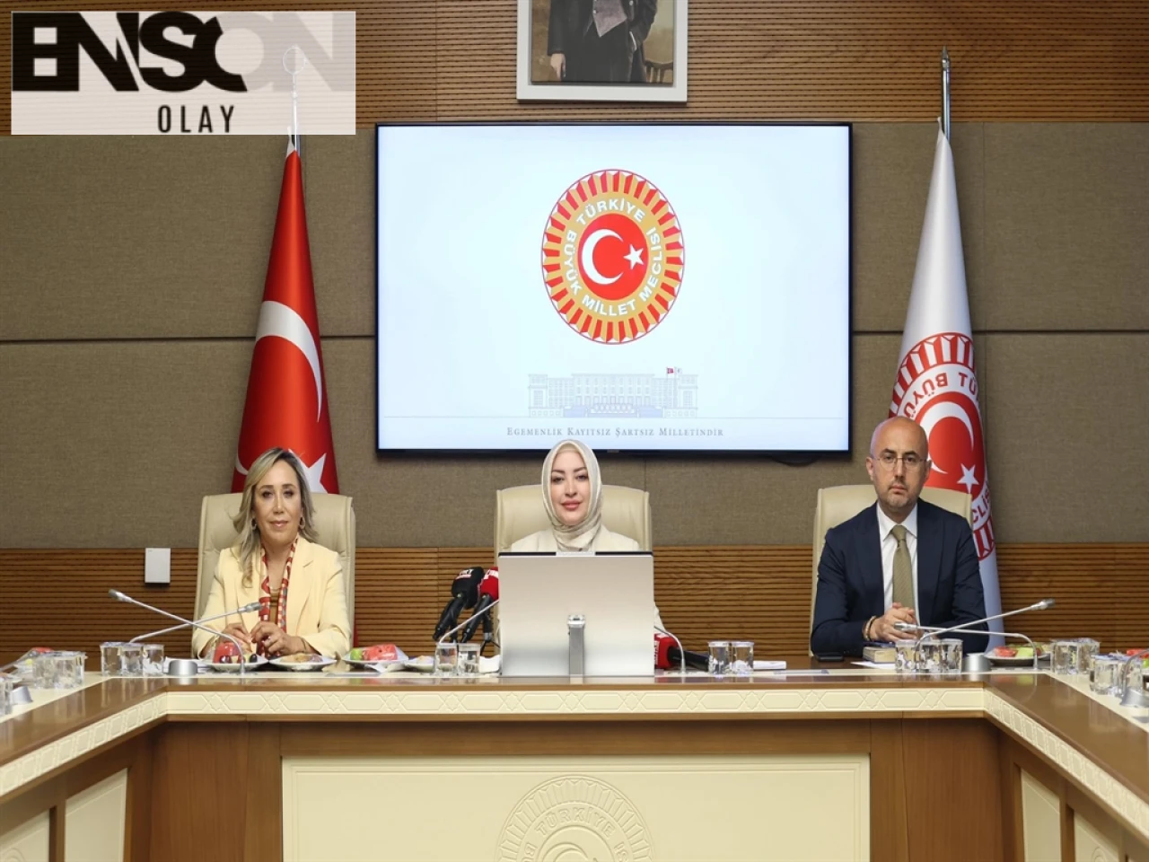 TBMM Kadın-Erkek Fırsat Eşitliği Komisyonu, Çiğdem Erdoğan Başkanlığında Toplandı
