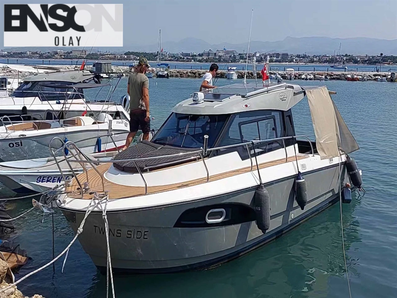Manavgat'ta Amatör Balıkçılar Devasa Balinayla Karşılaştı, Sıra Dışı Anlar Cep Telefonuna Yansıdı