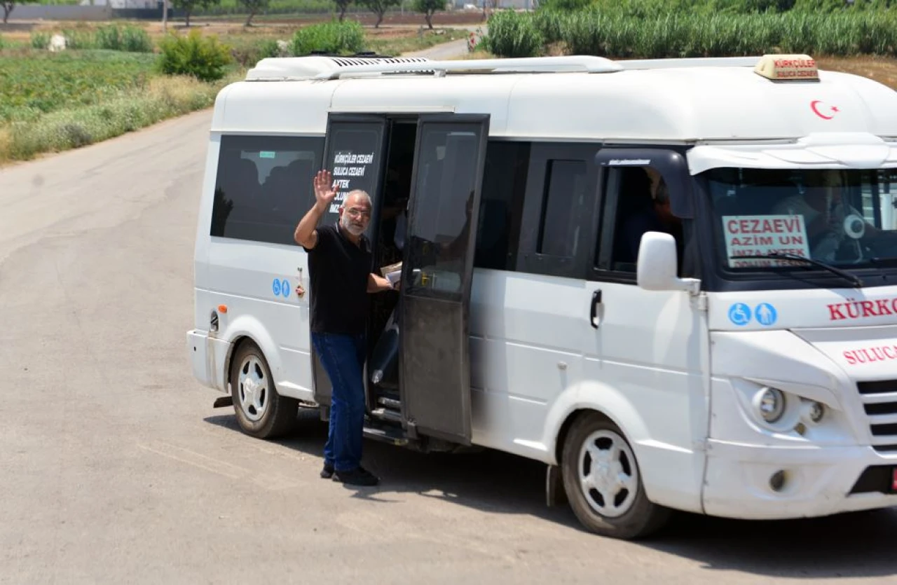 Mahkumlar Özgürlüğe Kavuşmanın Mutluluğunu Yaşıyor