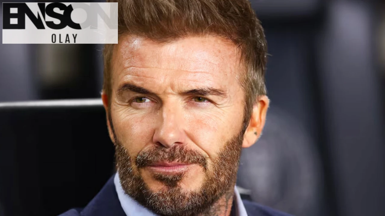 Futbolcu David Beckham, korkutan operasyon sonrası hastane yatağında poz verdi. Eşi Victoria'dan destek mesajı geldi.