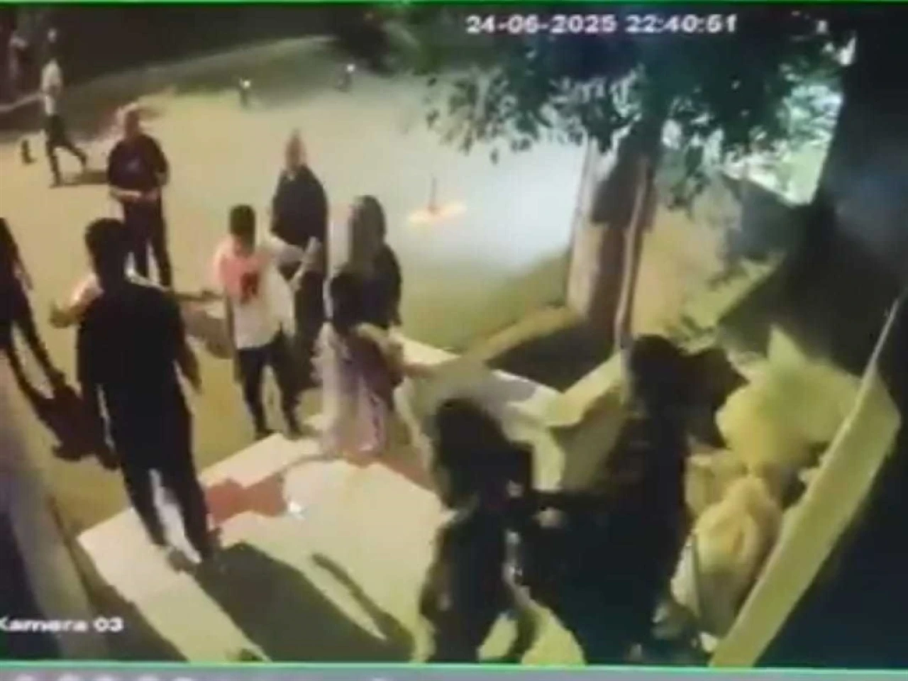 Batman'da 'yan bakma' tartışmasında genç bıçaklandı: Şüpheliler serbest bırakıldı.