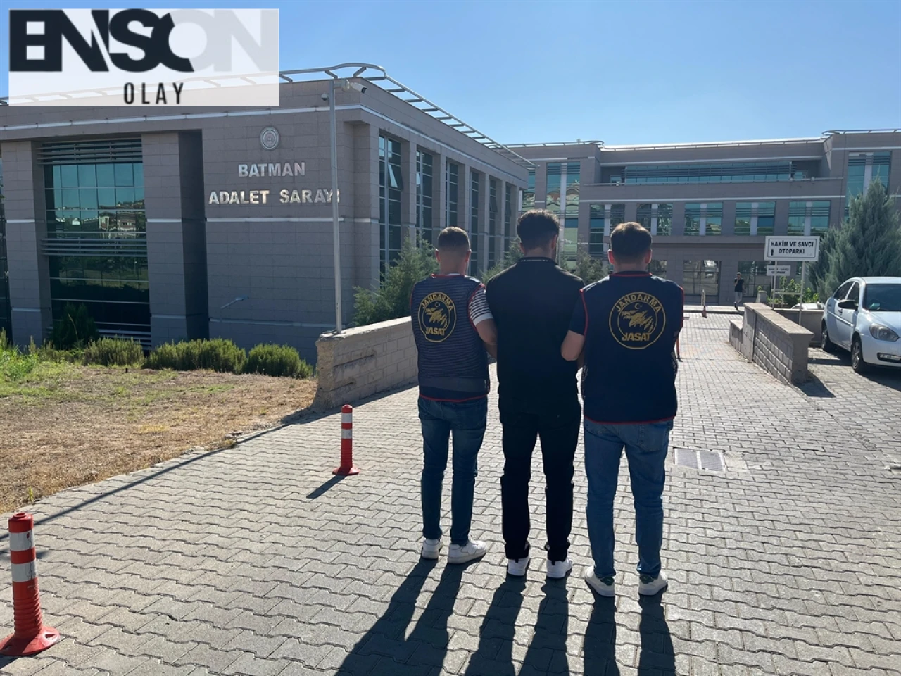 Batman'da 25 Yıl Hapis Cezası Bulunan Firari Hükümlü Jandarma Tarafından Yakalandı